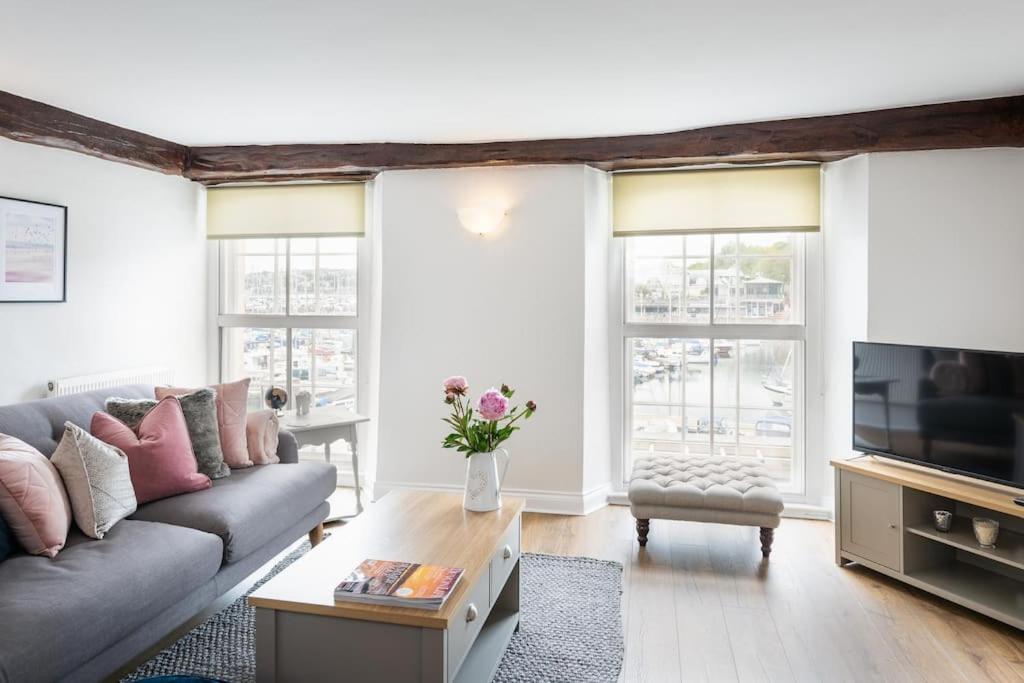Blue Skies Apartment - Harbour Views Torquay Luaran gambar